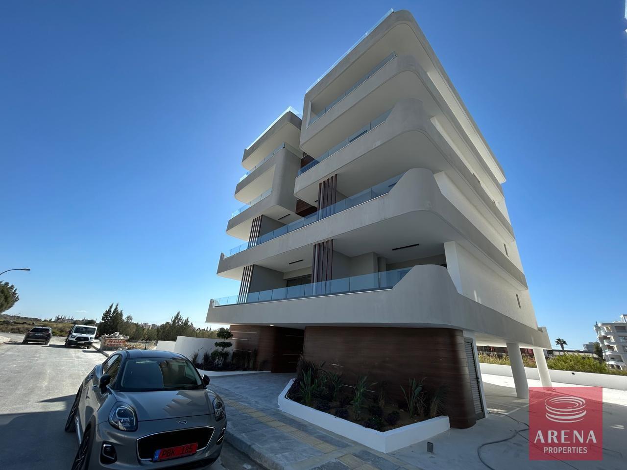 1-1-BED-APT-IN-NEW-MARINA-AREA-8738-1