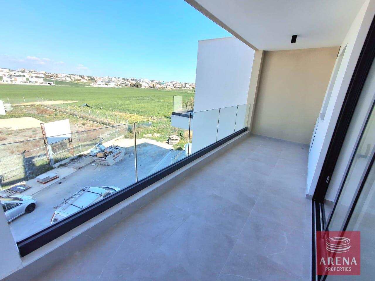 1-1-BED-APT-KRASA-9184