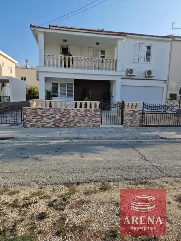 1-1-VILLA-IN-OROKLINI-8421