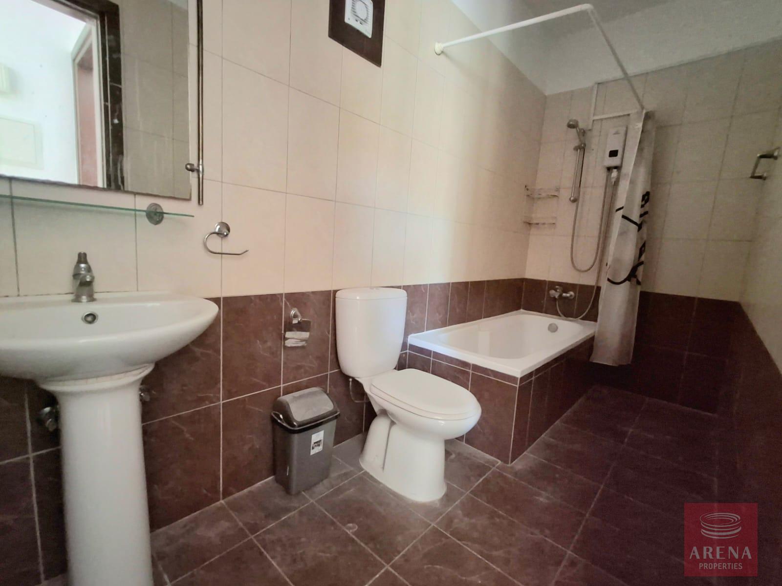 1-1-bed-apt-aradippou-9436-3