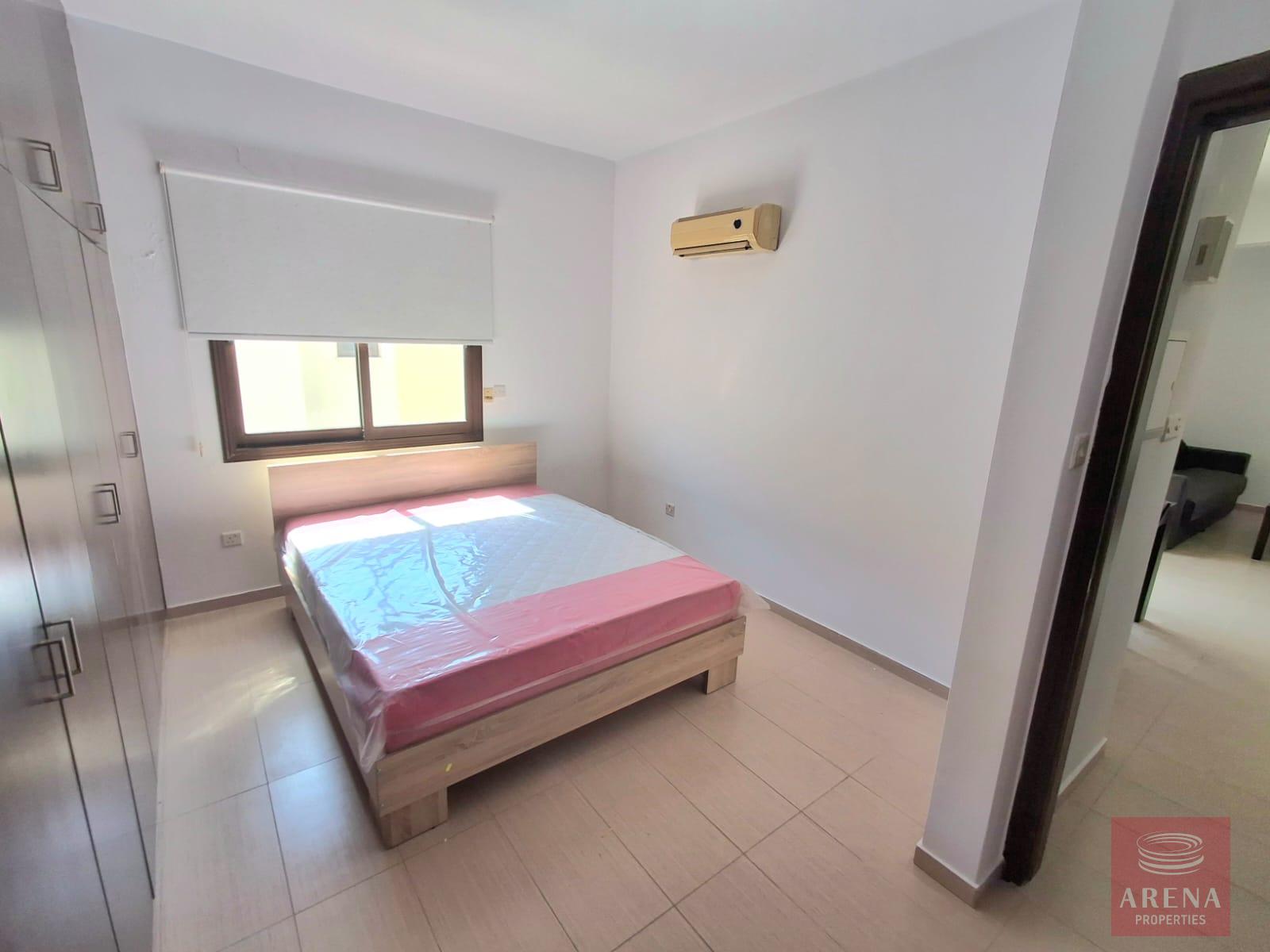 1-1-bed-apt-aradippou-9436-5