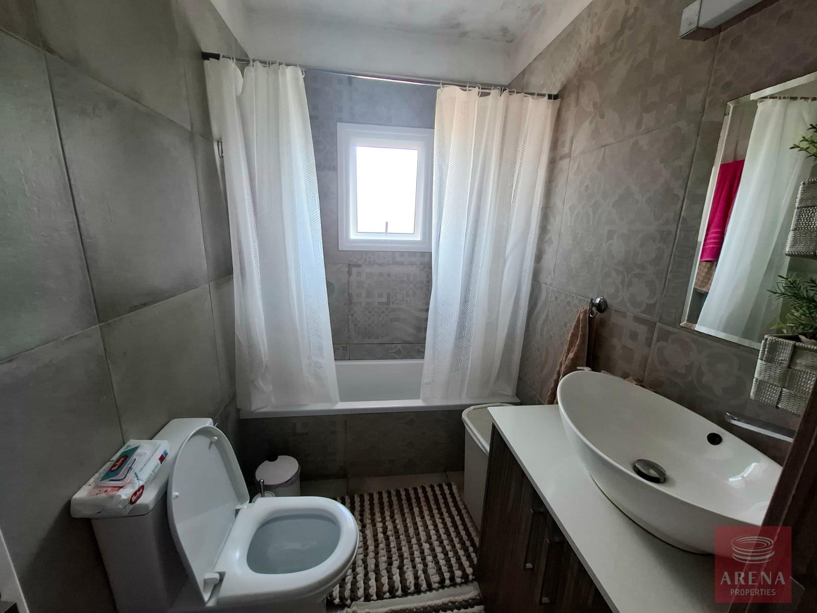 1-2-BED-APT-DERYNIA-9447-15