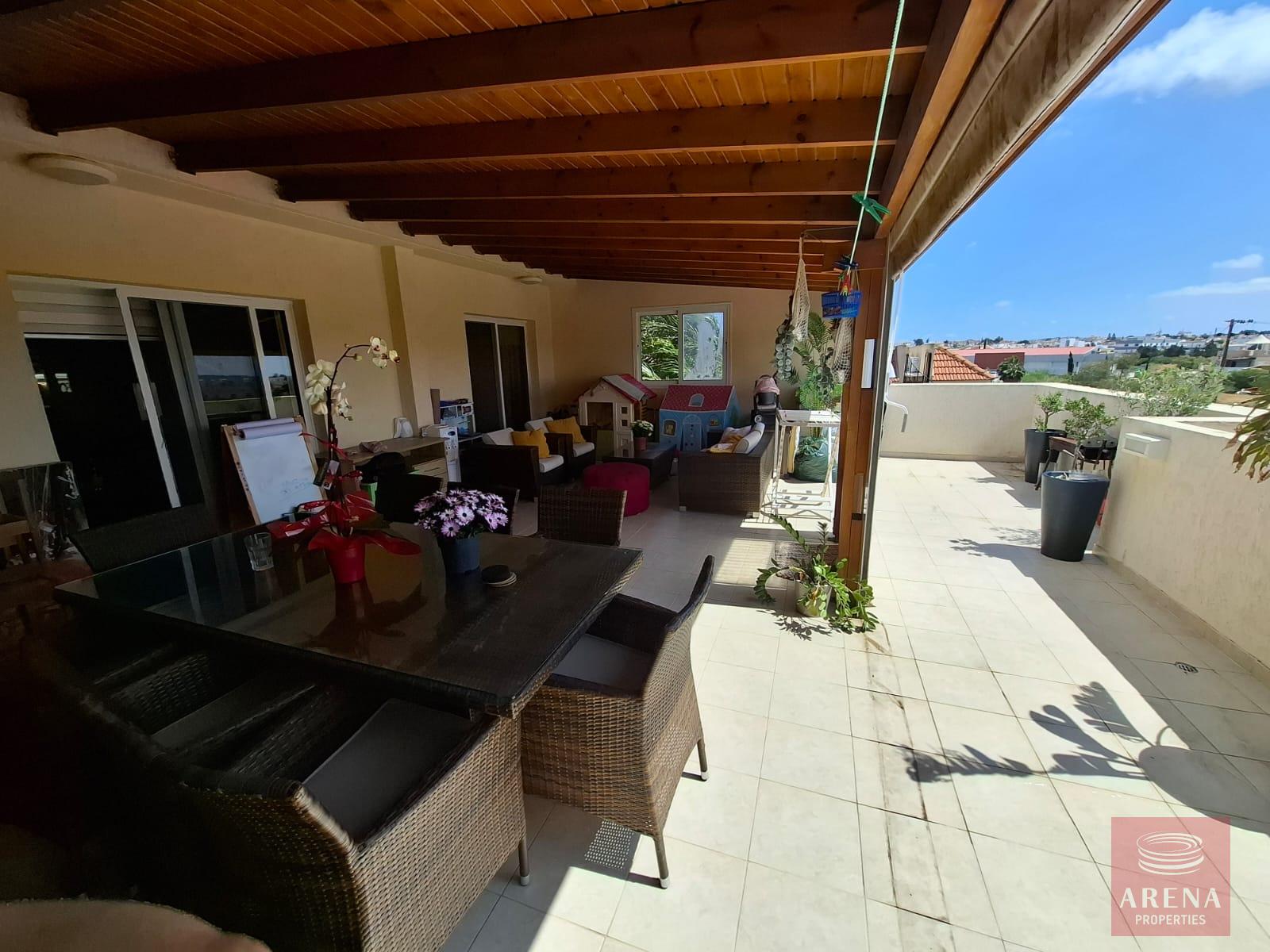 1-2-BED-APT-DERYNIA-9447-2