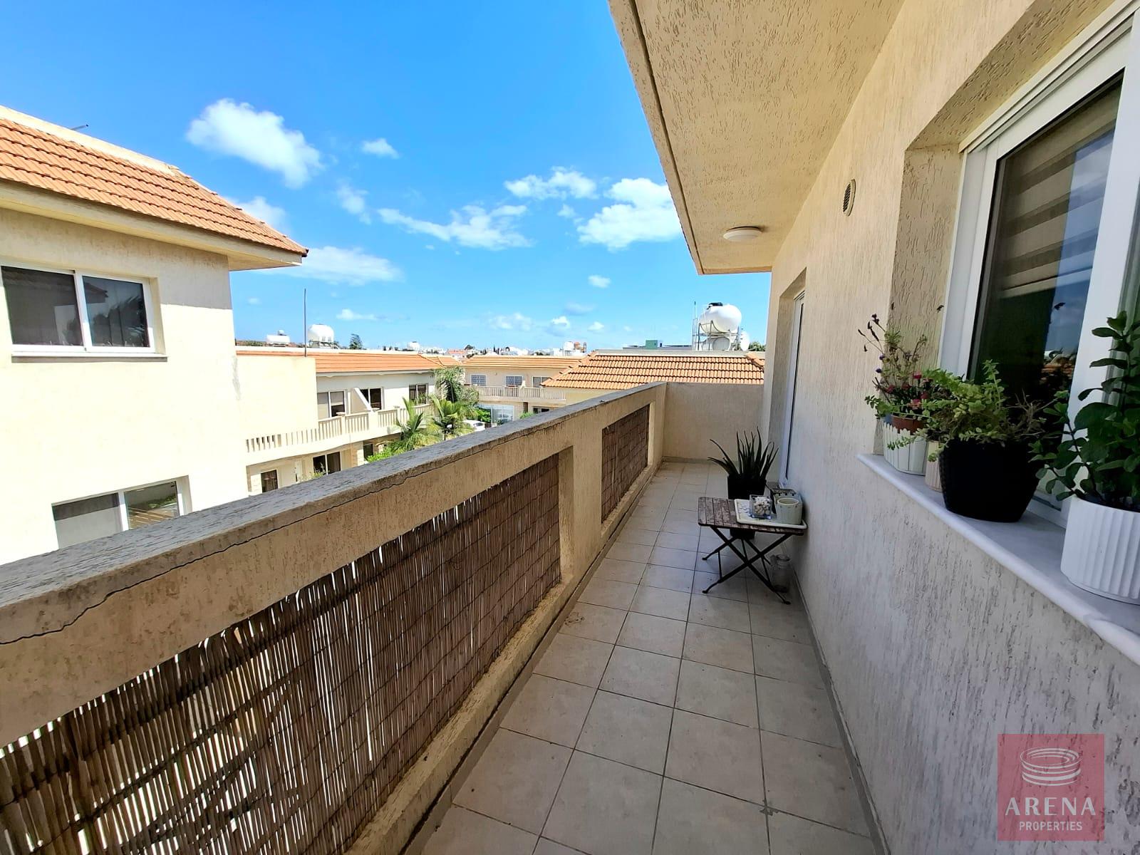 1-2-BED-APT-DERYNIA-9447-3