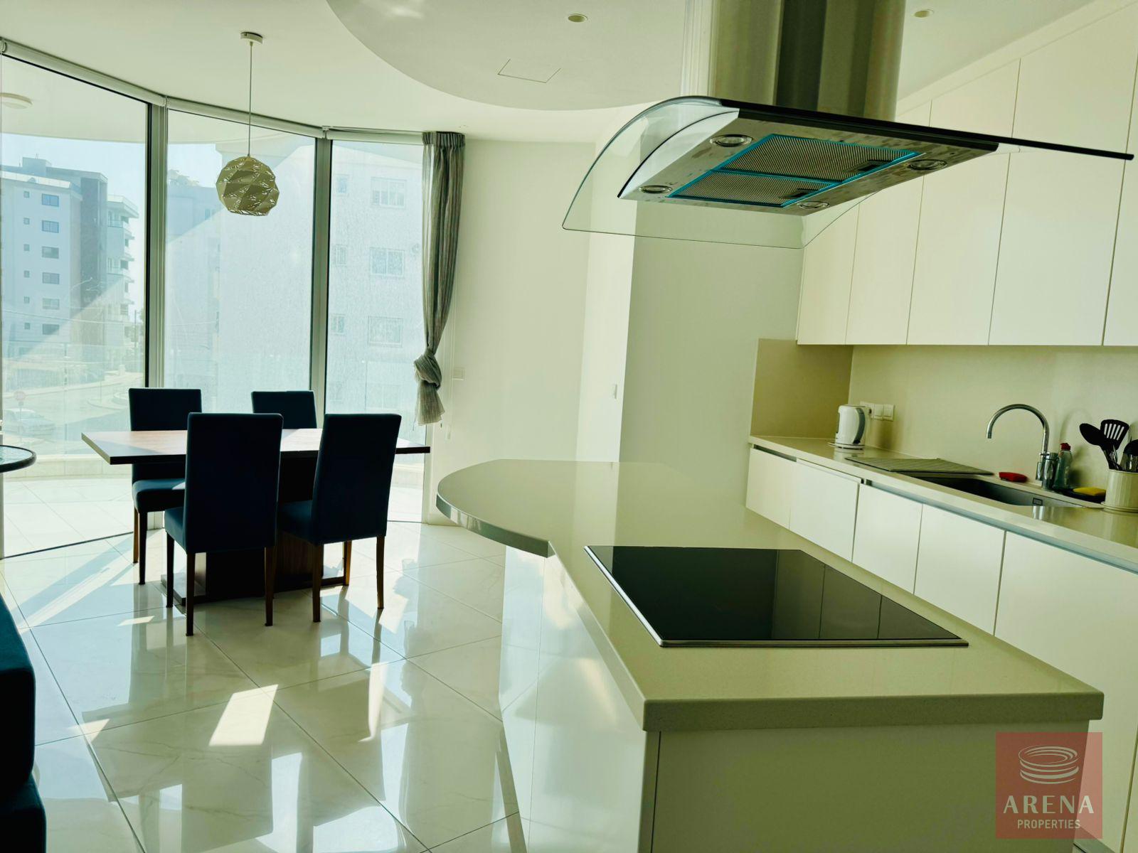 1-2-BED-APT-FOR-RENT-MAKENZY-9685-17