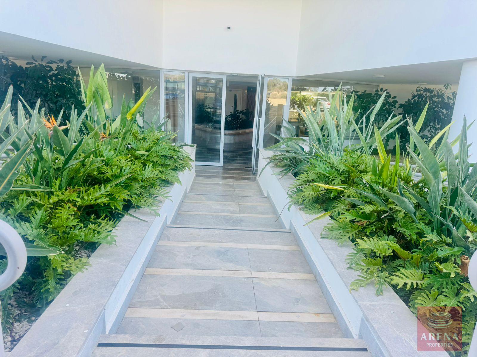 1-2-BED-APT-FOR-RENT-MAKENZY-9685-27