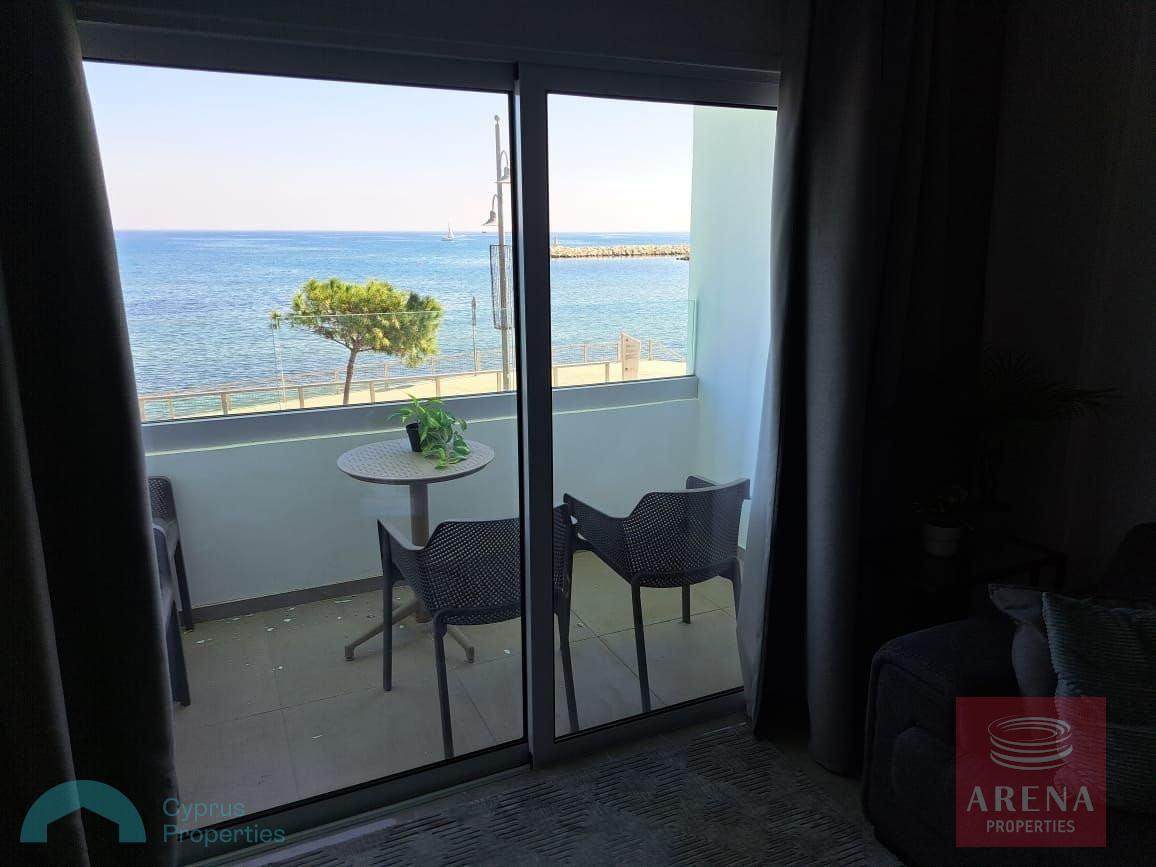 1-2-BED-APT-MAKENZY-9405-7