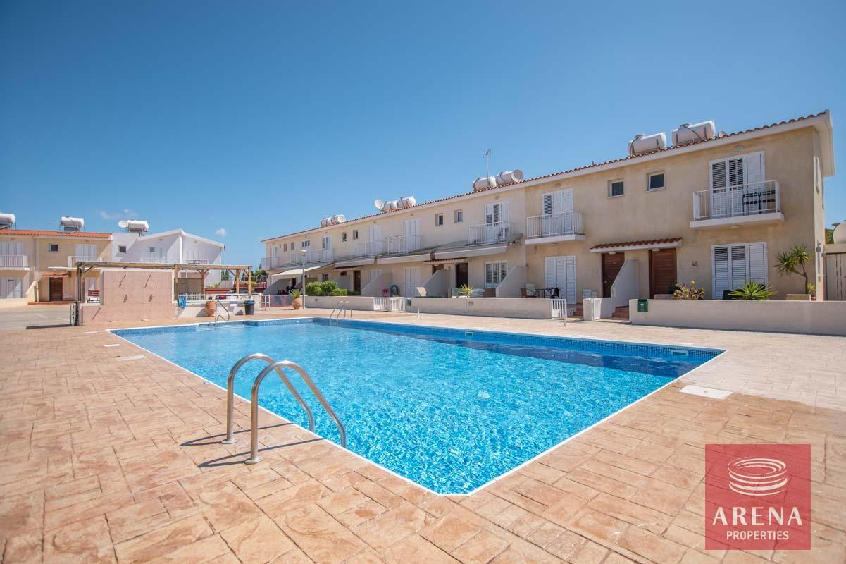 1-2-BED-TH-PARALIMNI