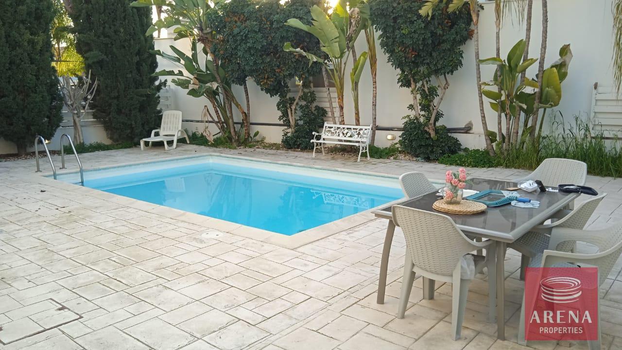 1-2-BED-VILLA-PERVOLIA-9205-15