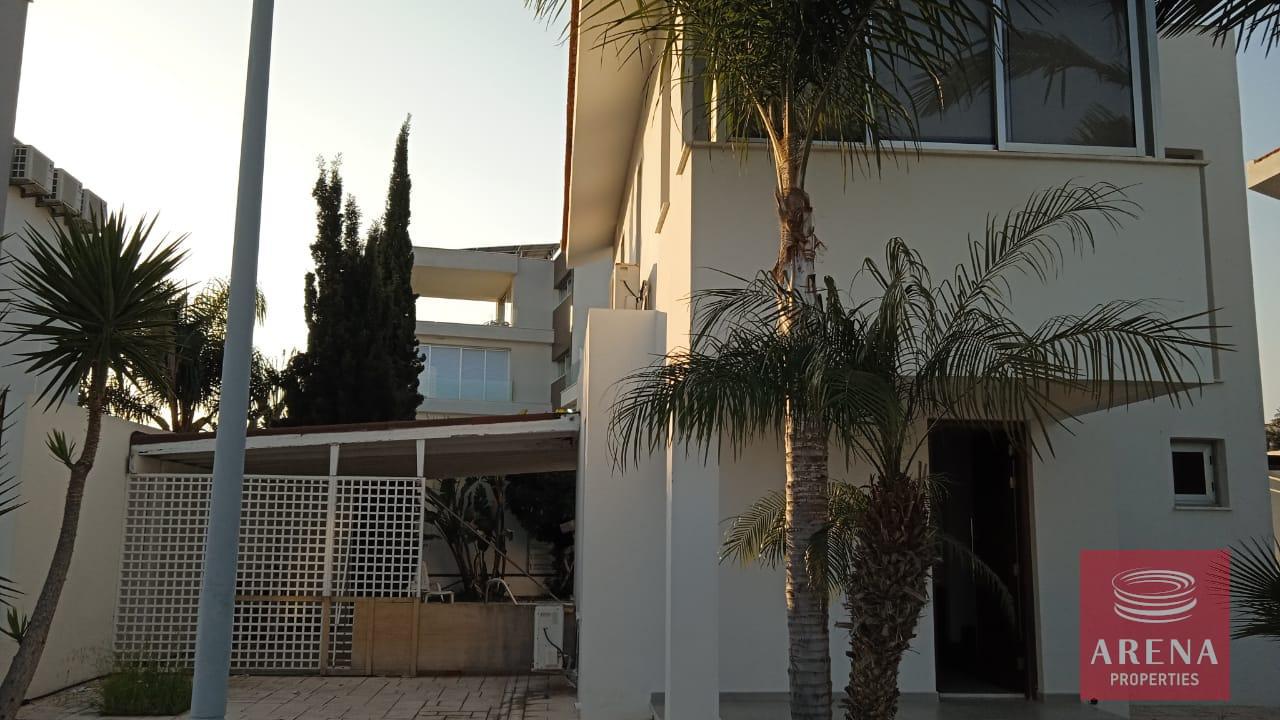 1-2-BED-VILLA-PERVOLIA-9205-16