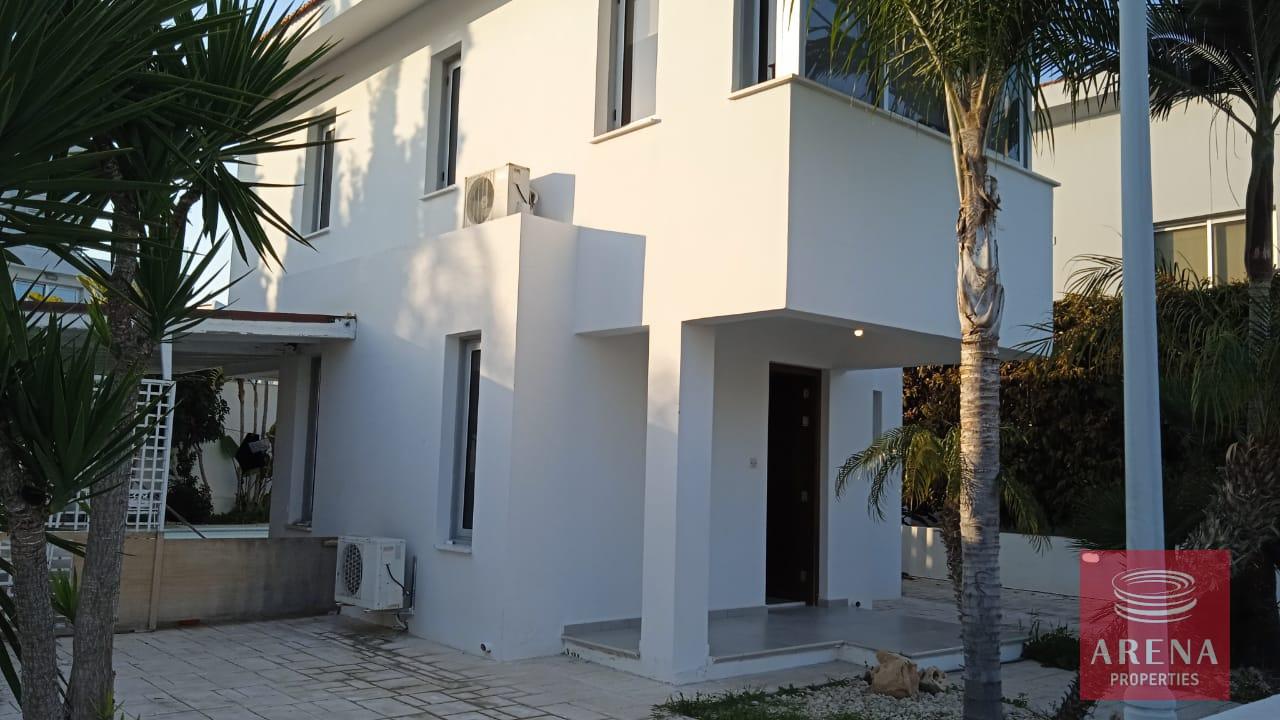 1-2-BED-VILLA-PERVOLIA-9205-17