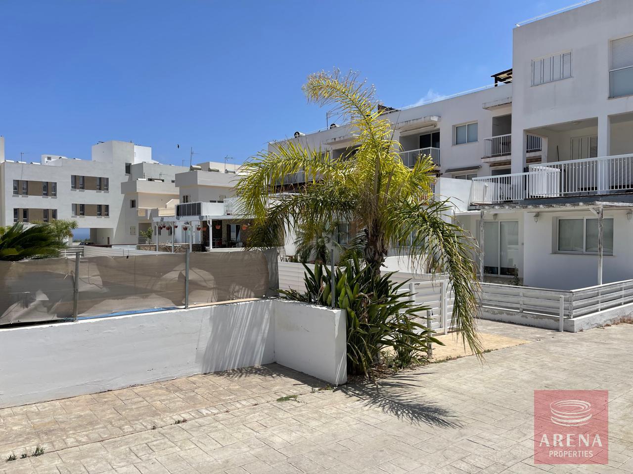 1-2-bed-apt-paralimni-9663-3
