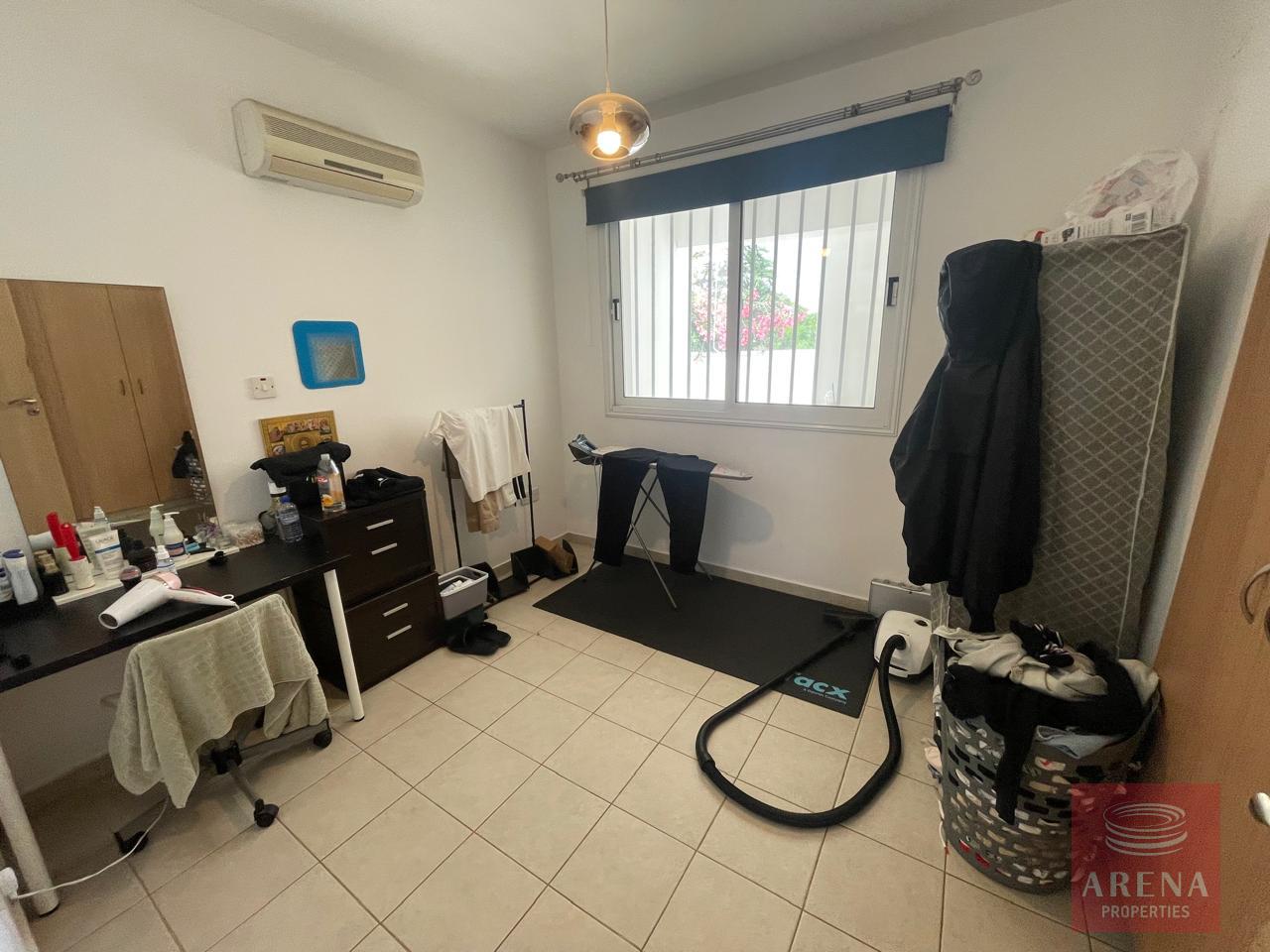 1-2-bed-apt-paralimni-9663-7