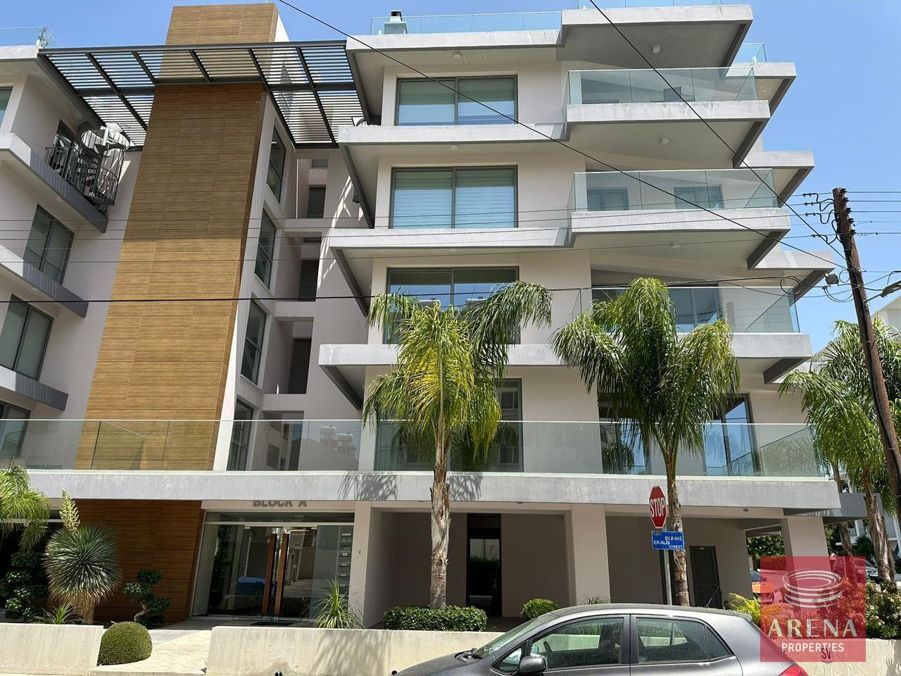 1-3-BED-APT-DROSIA-8573