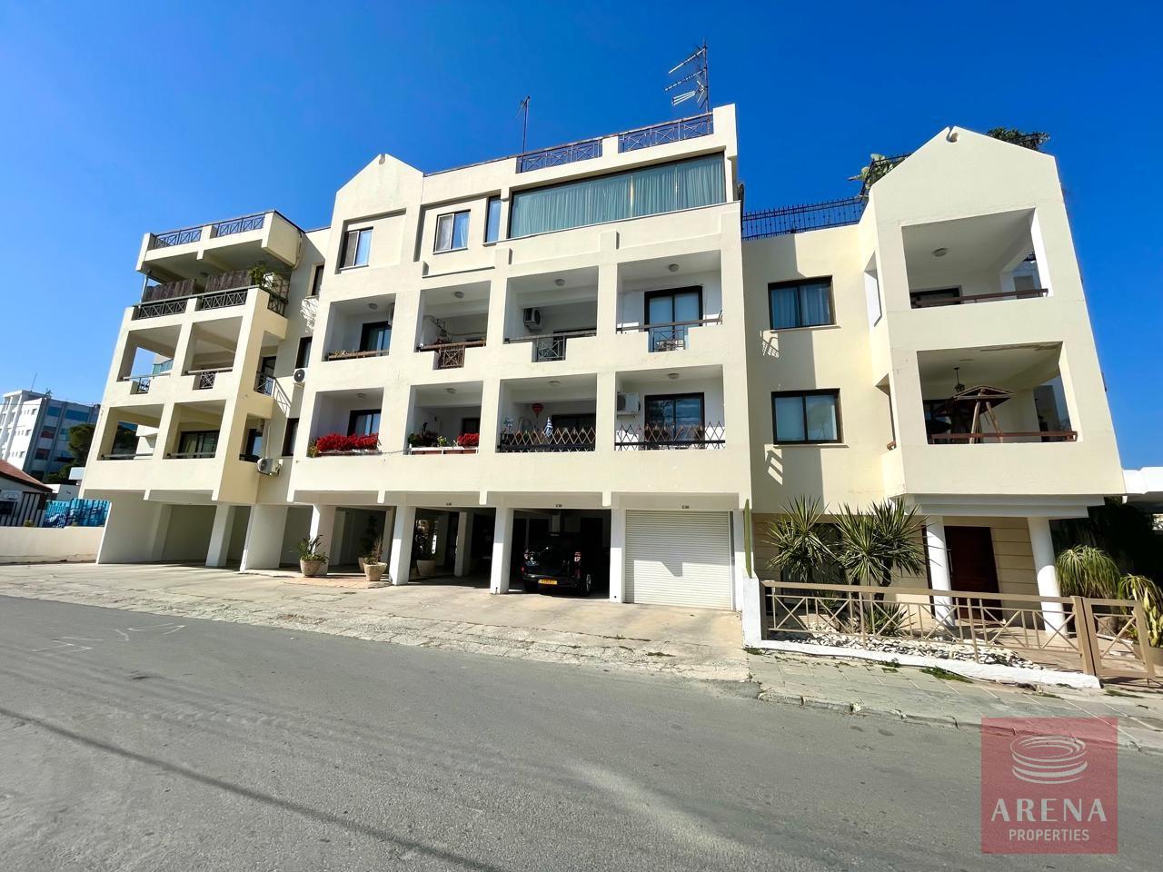 1-3-BED-APT-FANEROMENI-9325-1