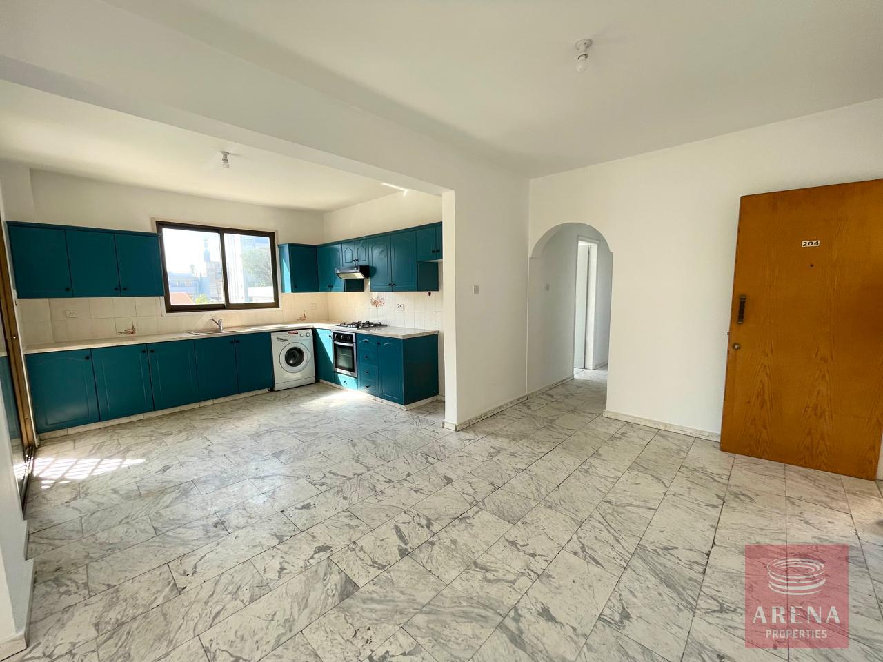 1-3-BED-APT-FANEROMENI-9325-12