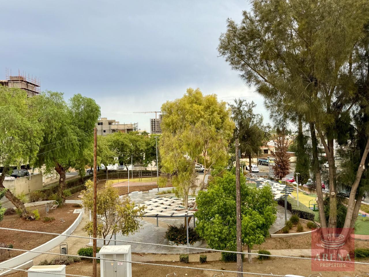 1-3-BED-APT-SALE-ARADIPPOU-10284-17-3