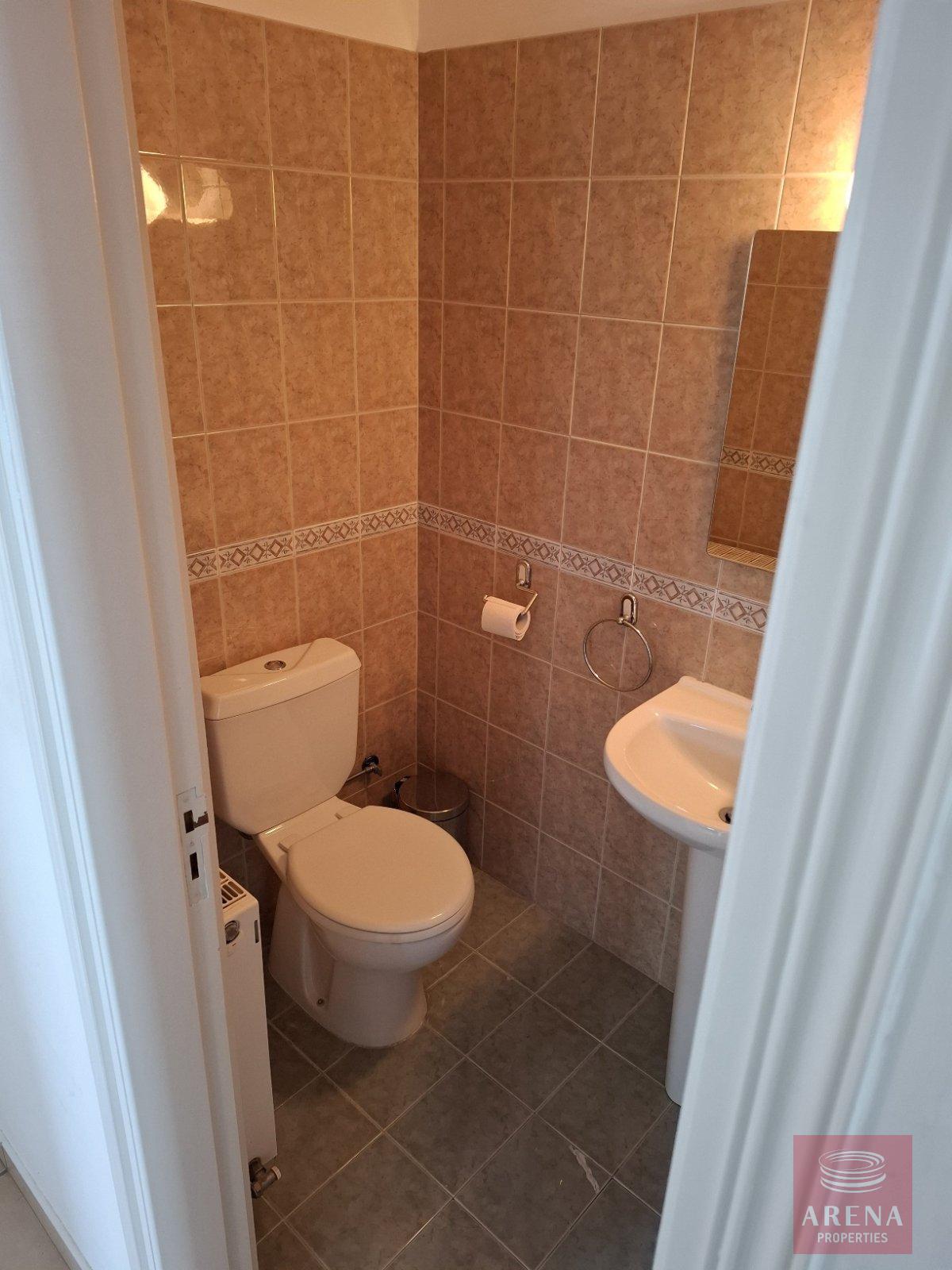 1-3-BED-APT-STROVOLOS-9889-13-1