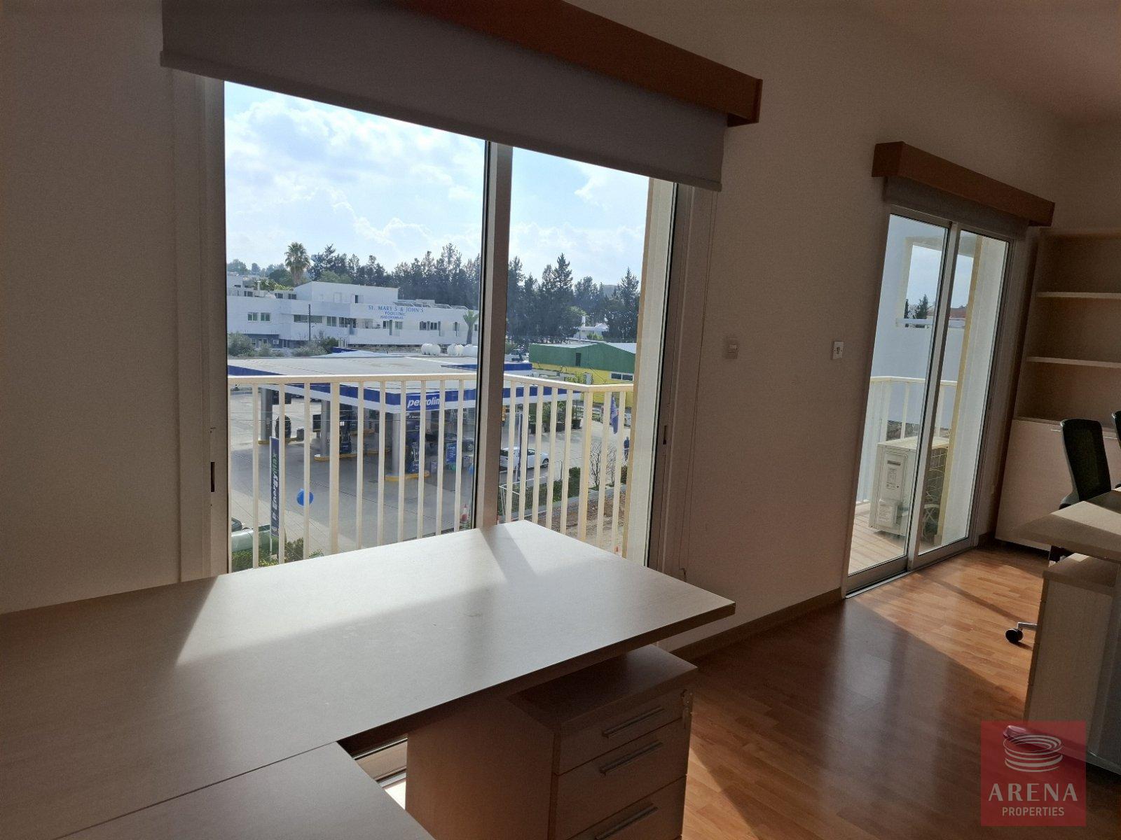 1-3-BED-APT-STROVOLOS-9889-18-1