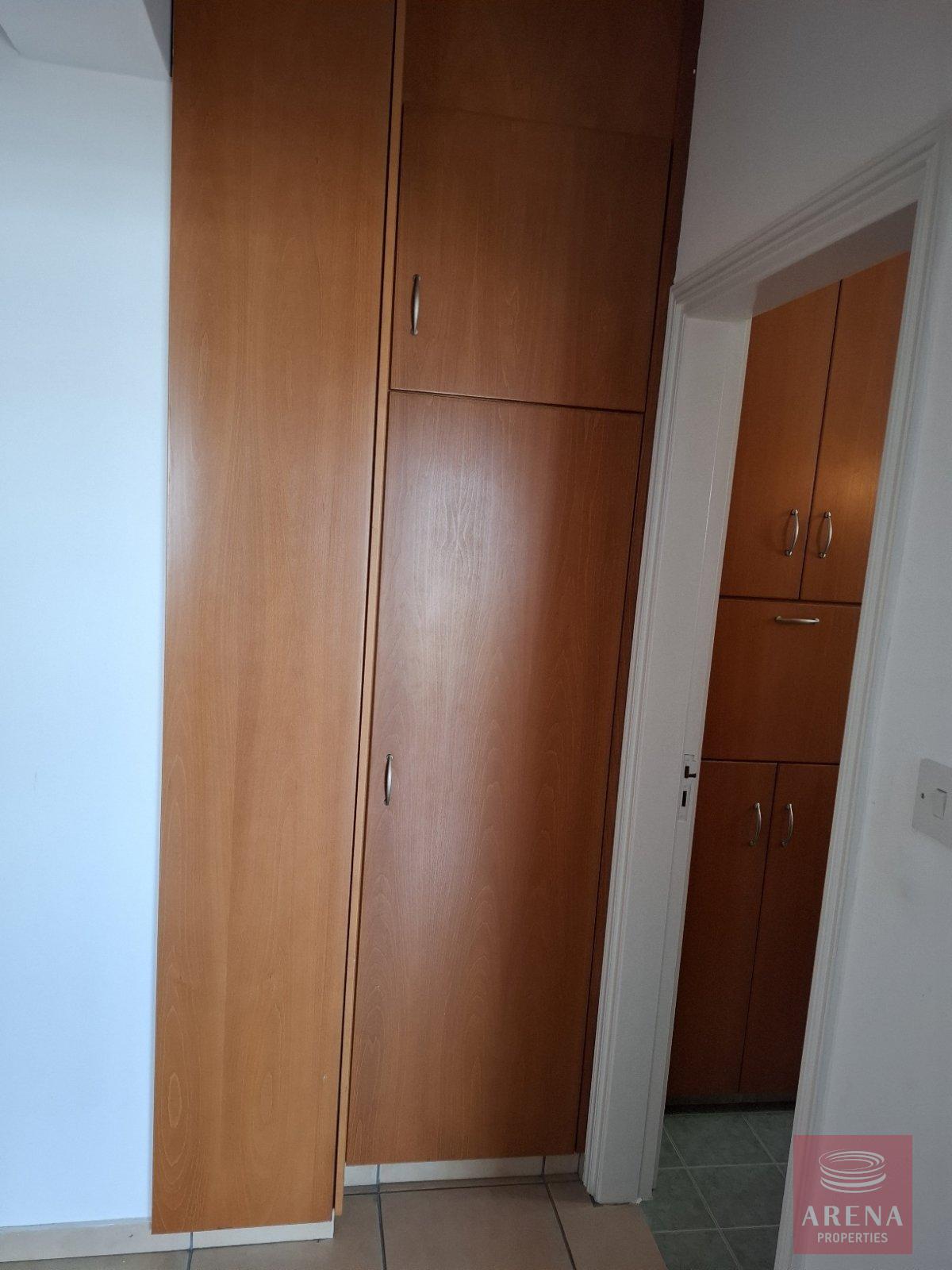 1-3-BED-APT-STROVOLOS-9889-21-1
