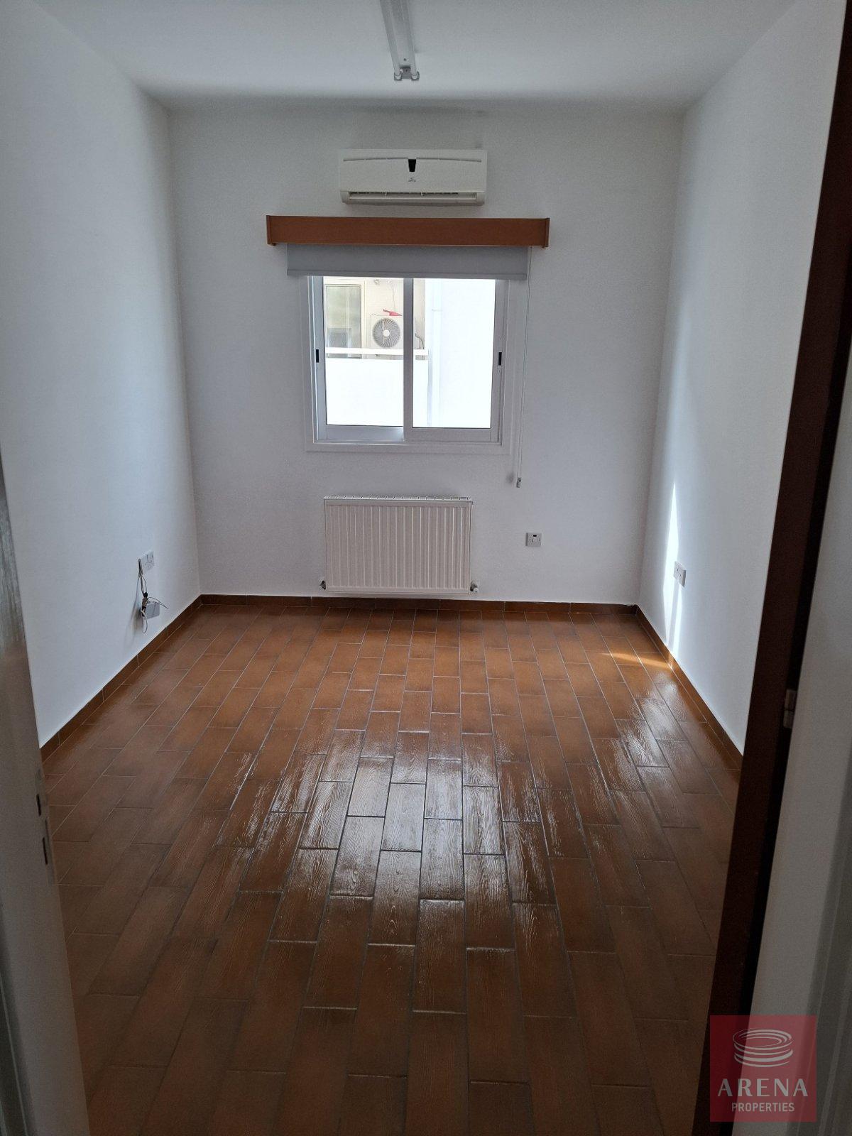 1-3-BED-APT-STROVOLOS-9889-23-1