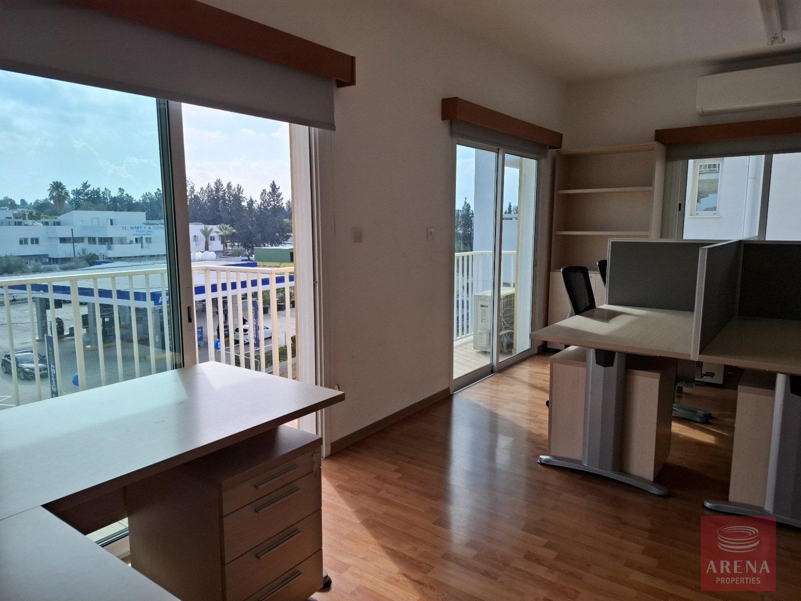 1-3-BED-APT-STROVOLOS-9889-36-1