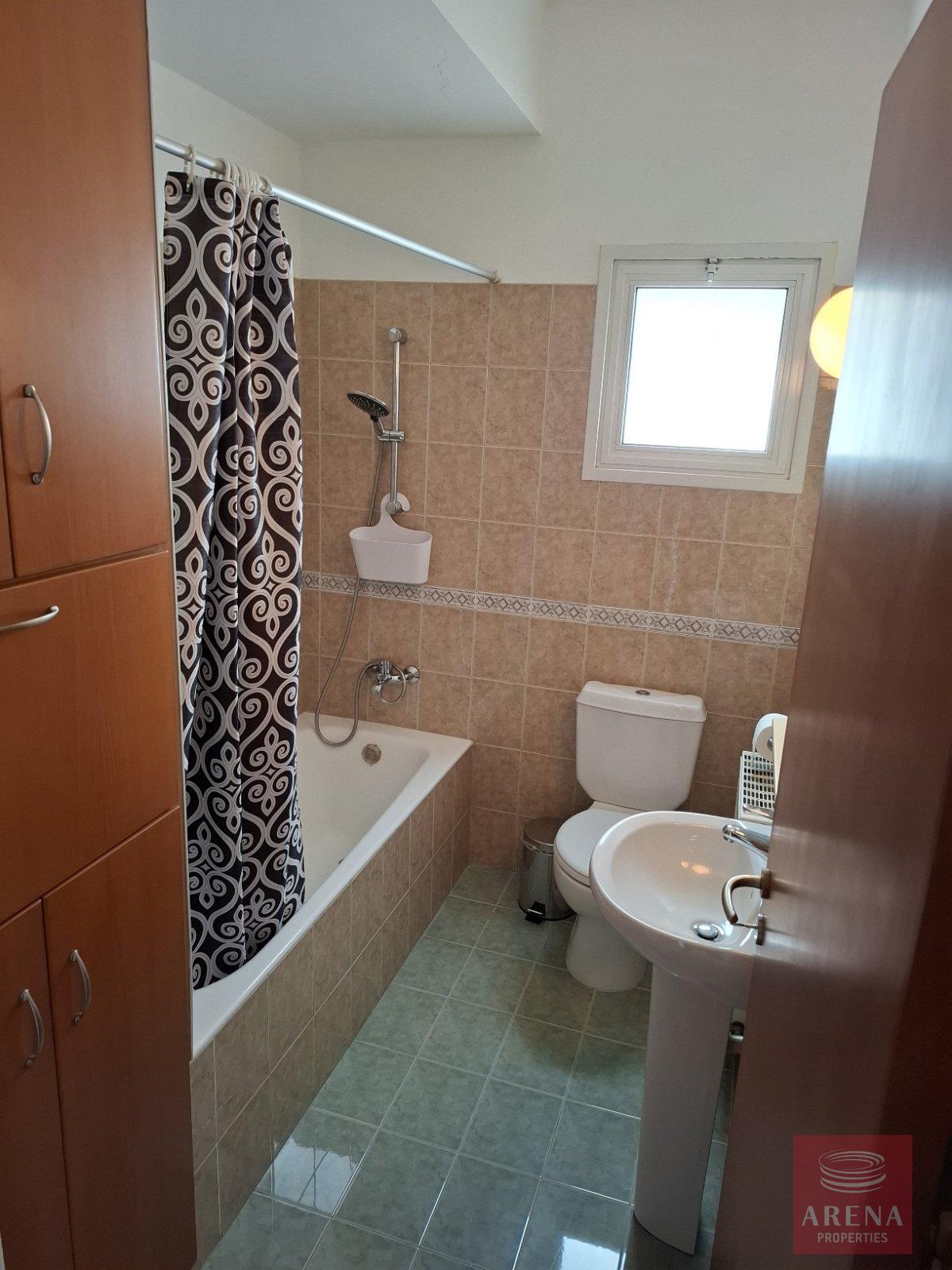 1-3-BED-APT-STROVOLOS-9889-38-1