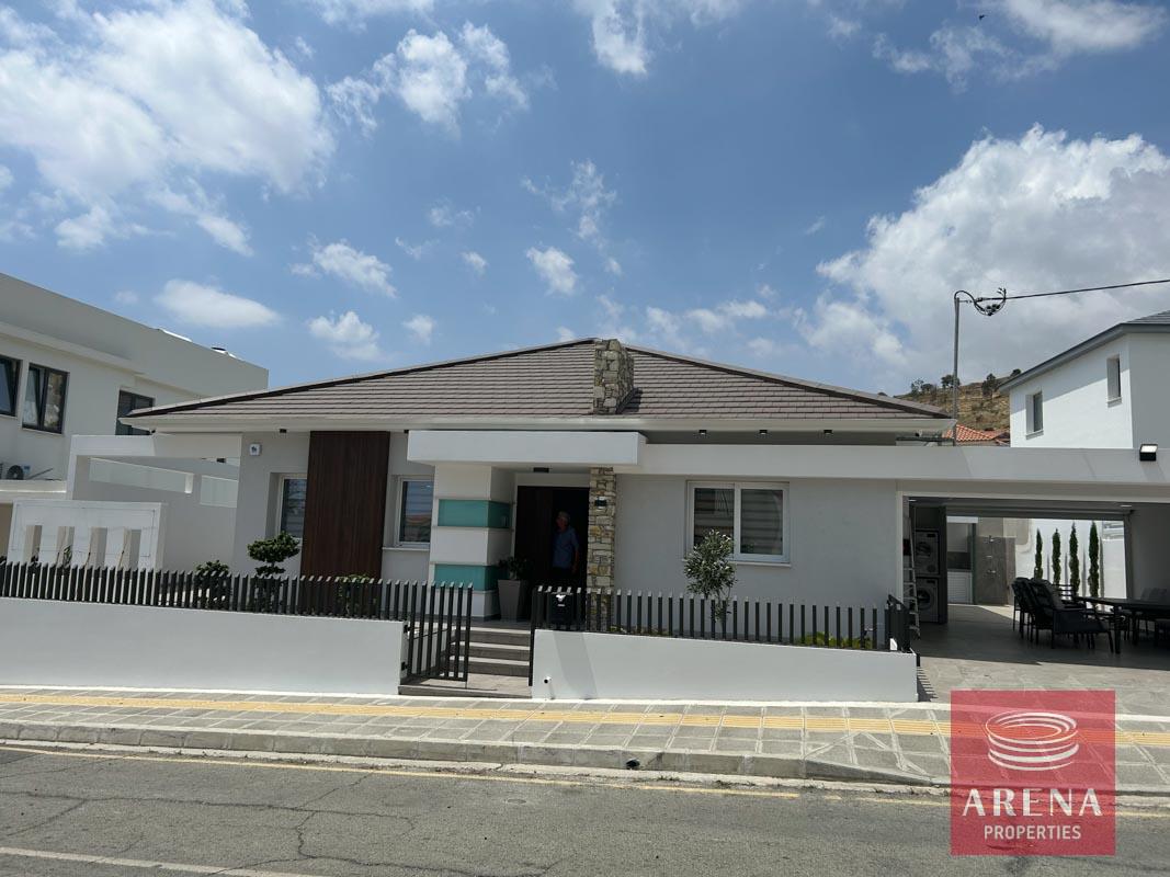 1-3-BED-BUNGALOW-6999