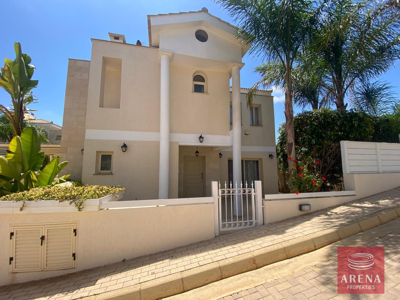 1-3-BED-VILLA-CAPE-GRECO-8113