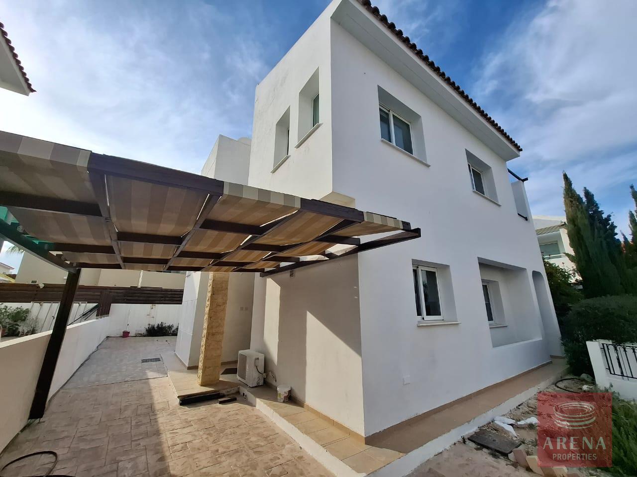 1-3-BED-VILLA-FOR-RENT-IN-AYIA-TRIADA-9516-1