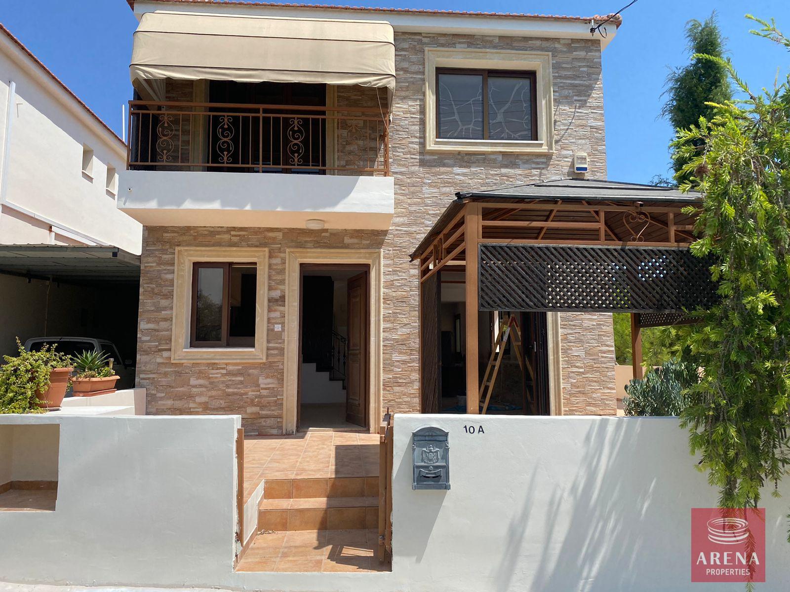 1-3-BED-VILLA-IN-ALETHRIKO-6865