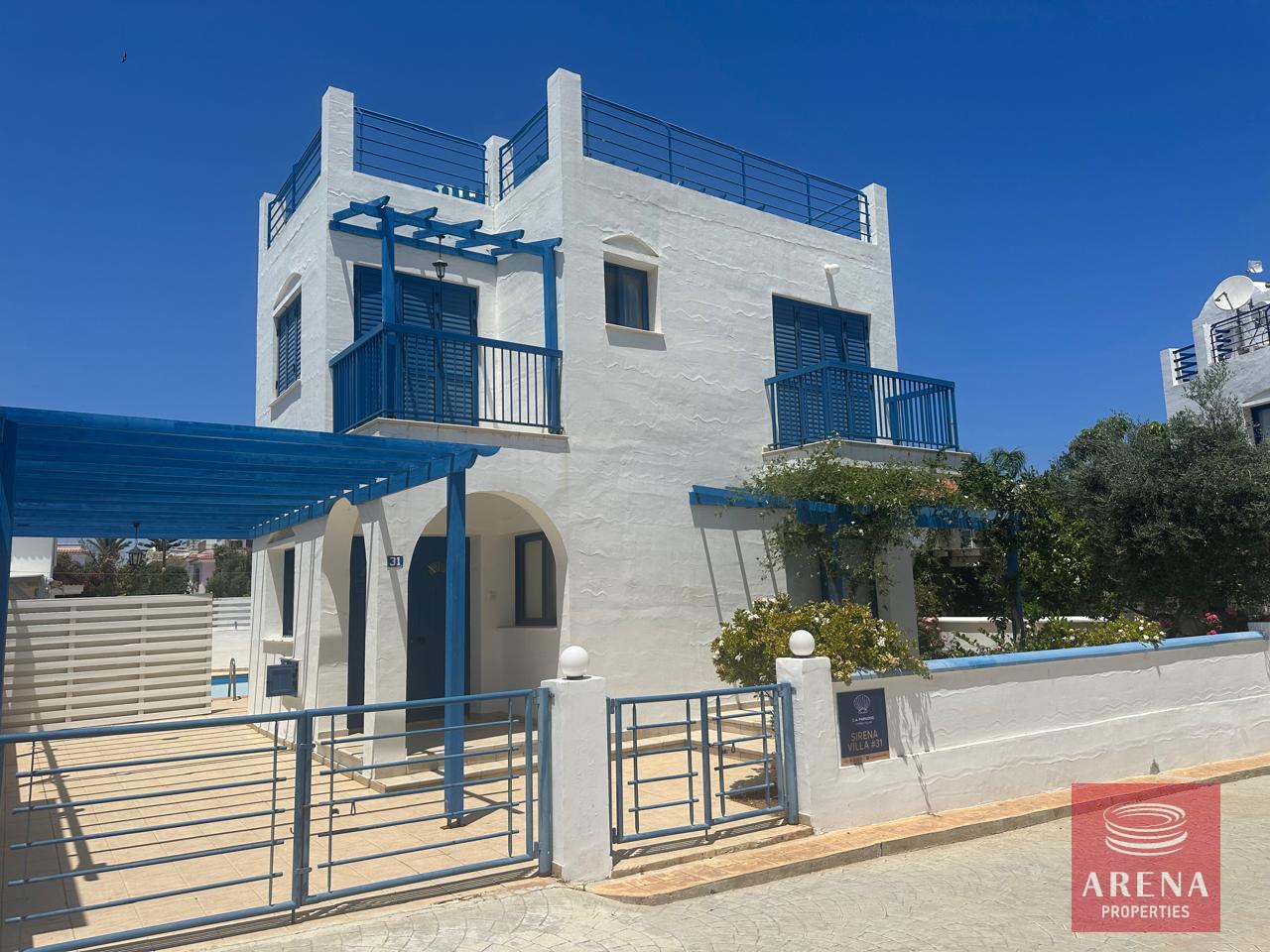 1-3-BED-VILLA-IN-AYIA-TRIADA-8083