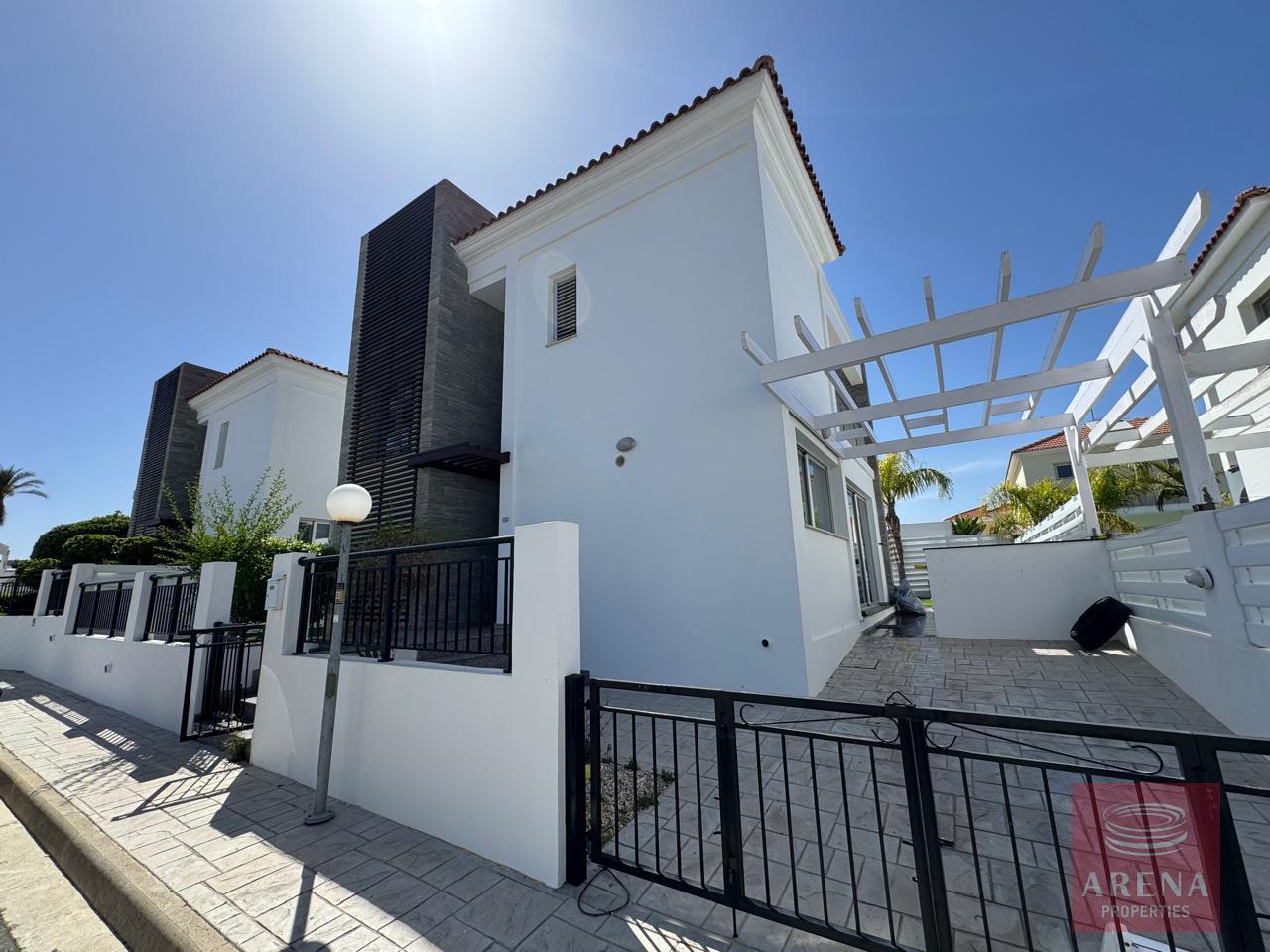 1-3-BED-VILLA-PERNERA-9635-6