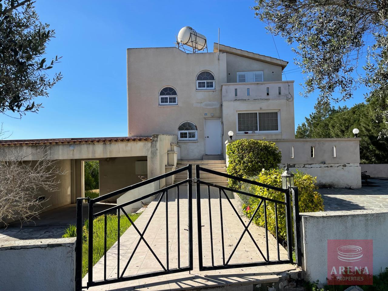 1-3-BED-VILLA-PROTARAS-9331