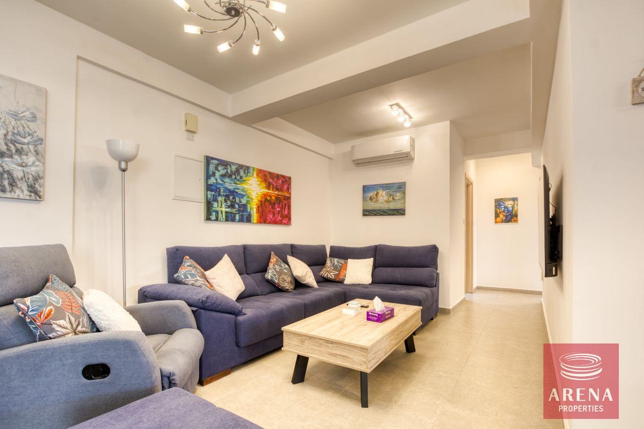 1-3-bed-apt-derynia-6906