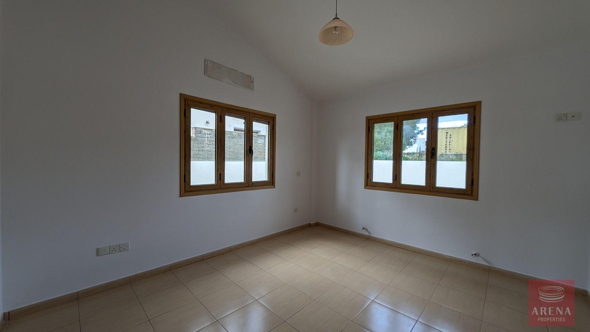 1-3-bed-bungalow-inmaroni-9468-14