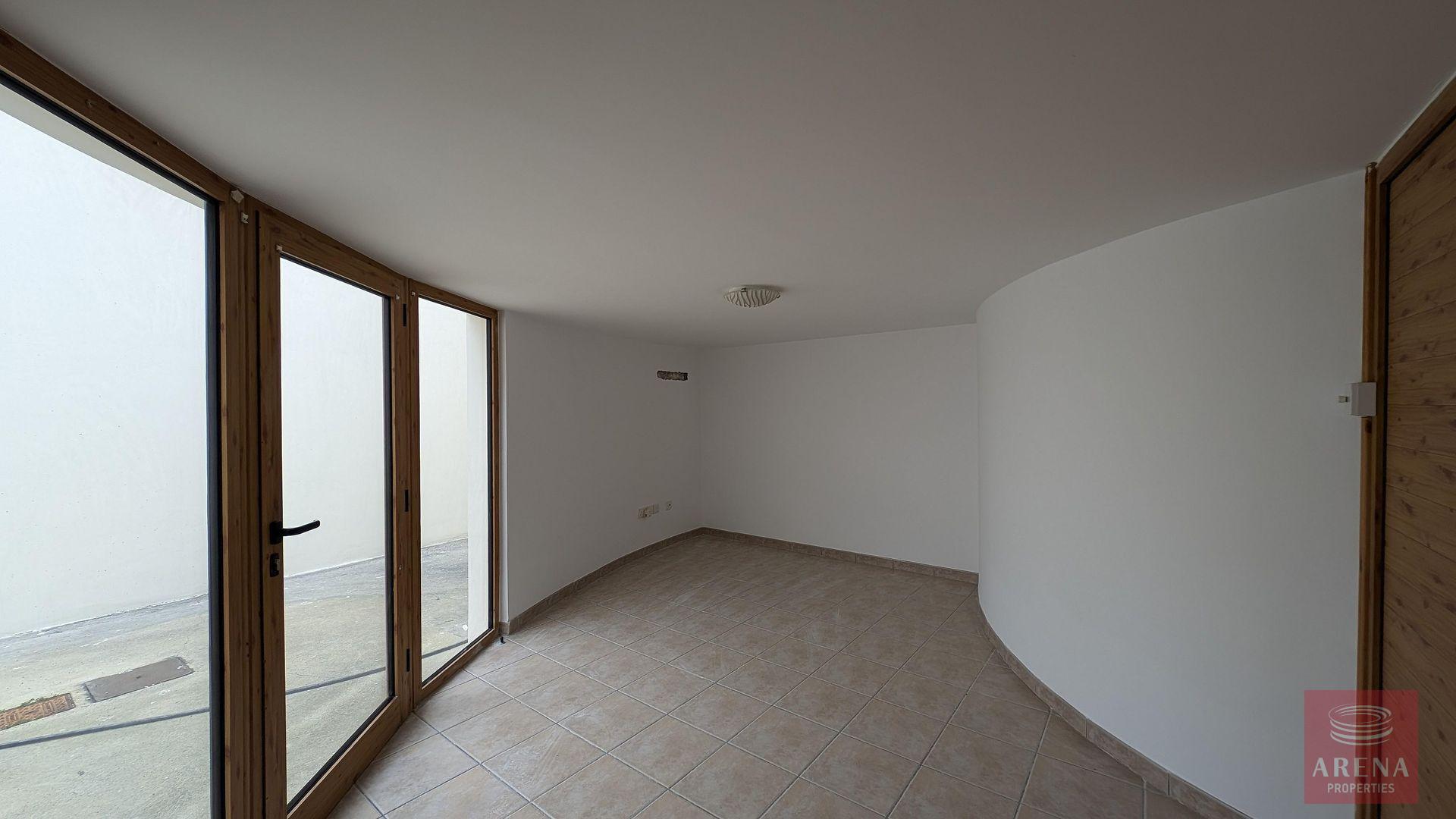 1-3-bed-bungalow-inmaroni-9468-19