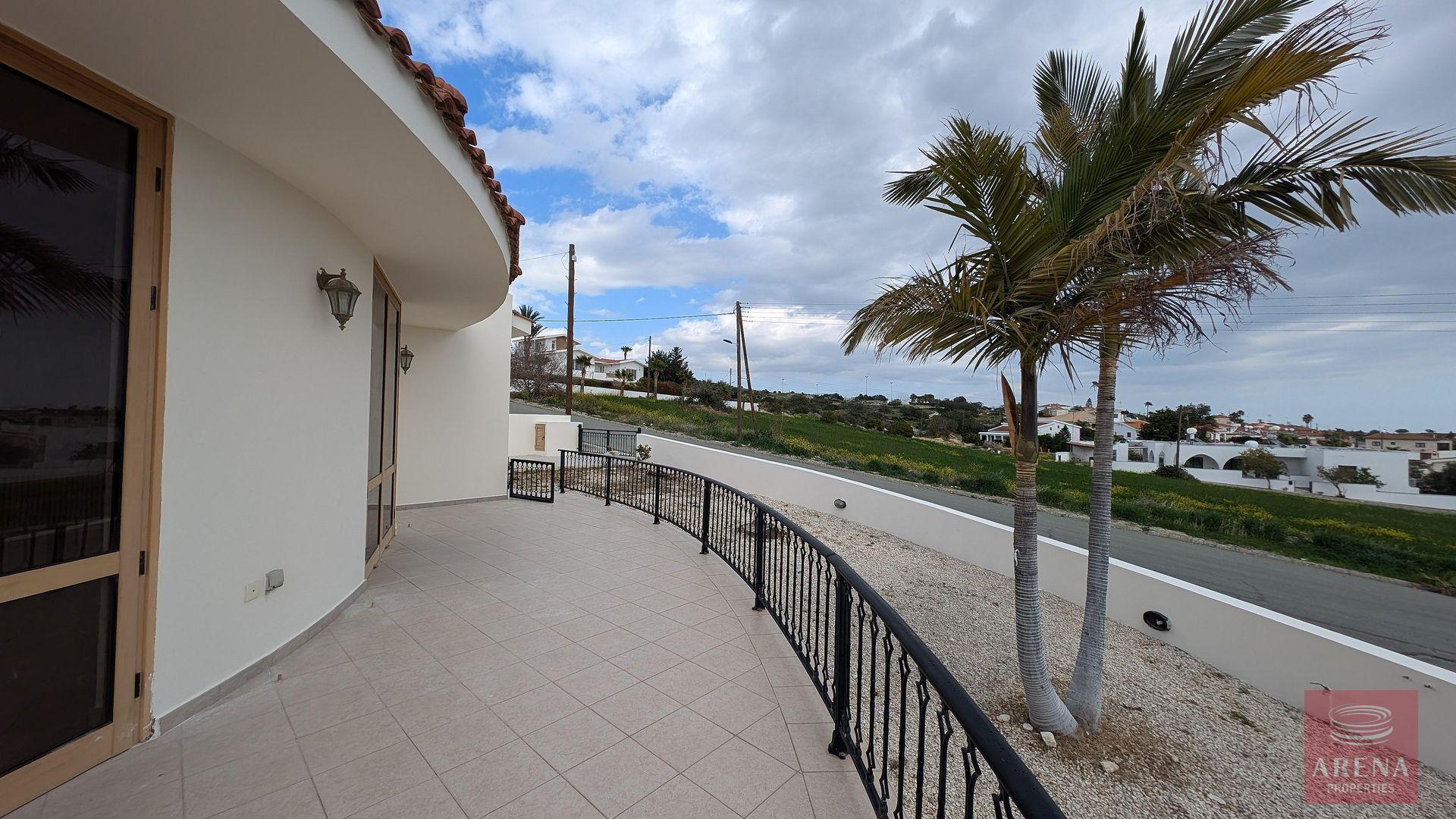 1-3-bed-bungalow-inmaroni-9468-2