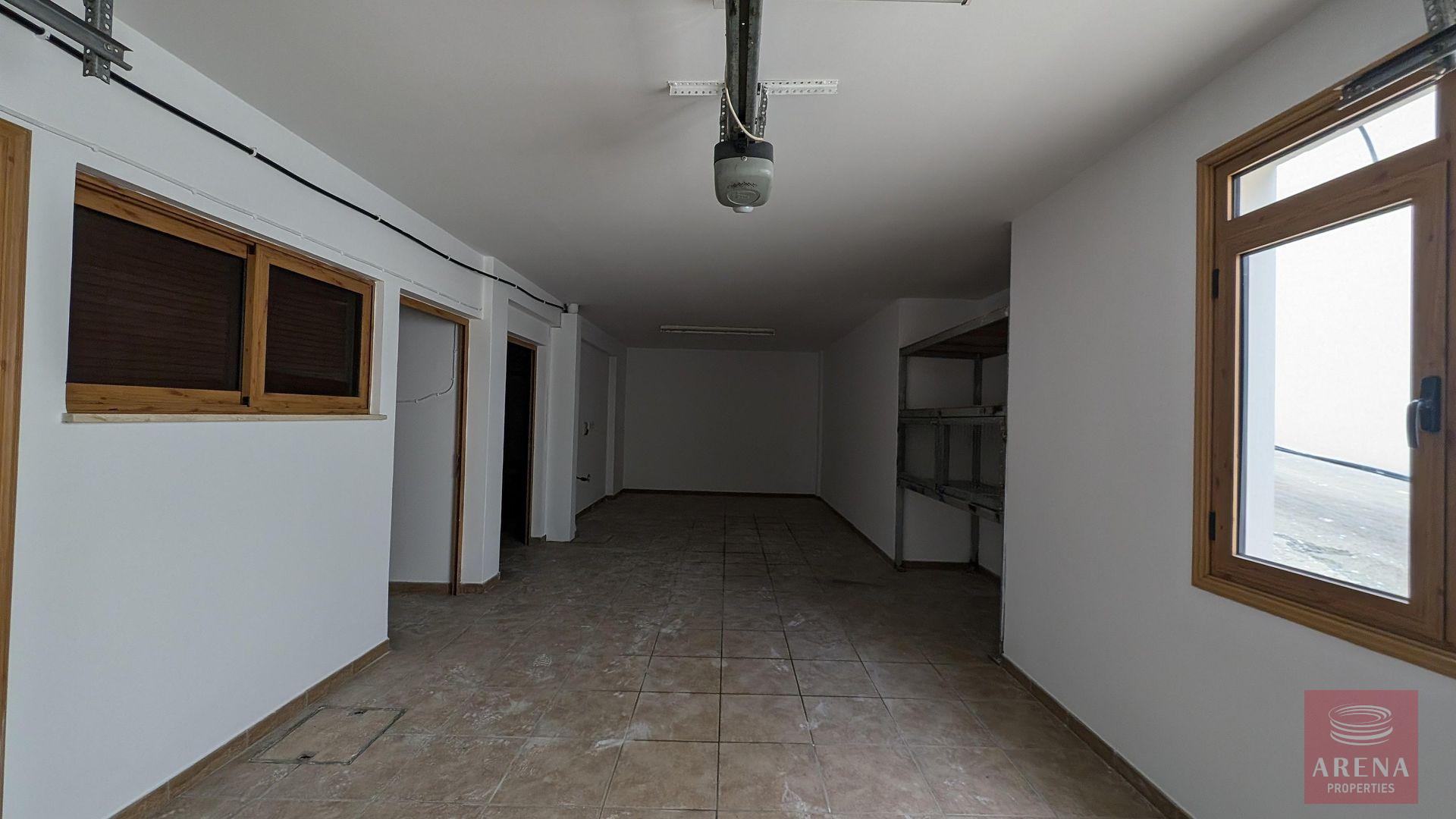 1-3-bed-bungalow-inmaroni-9468-21