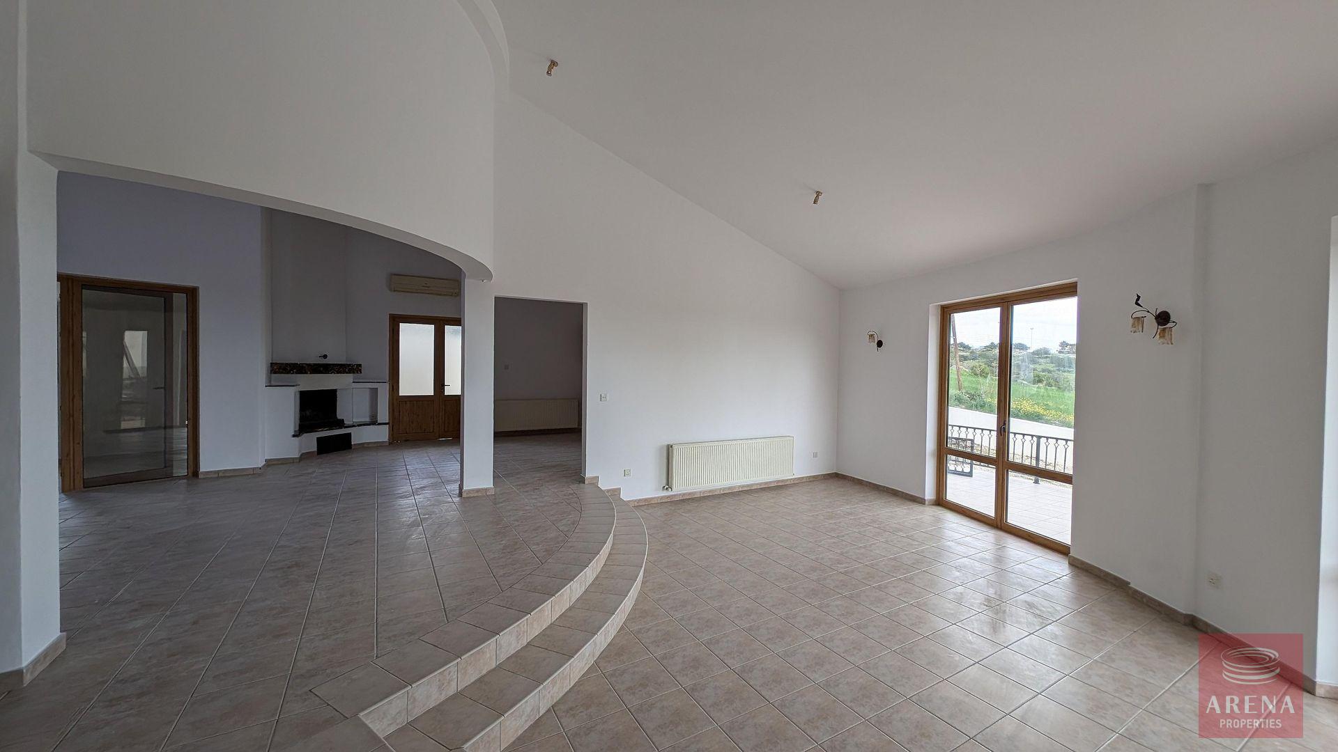1-3-bed-bungalow-inmaroni-9468-27