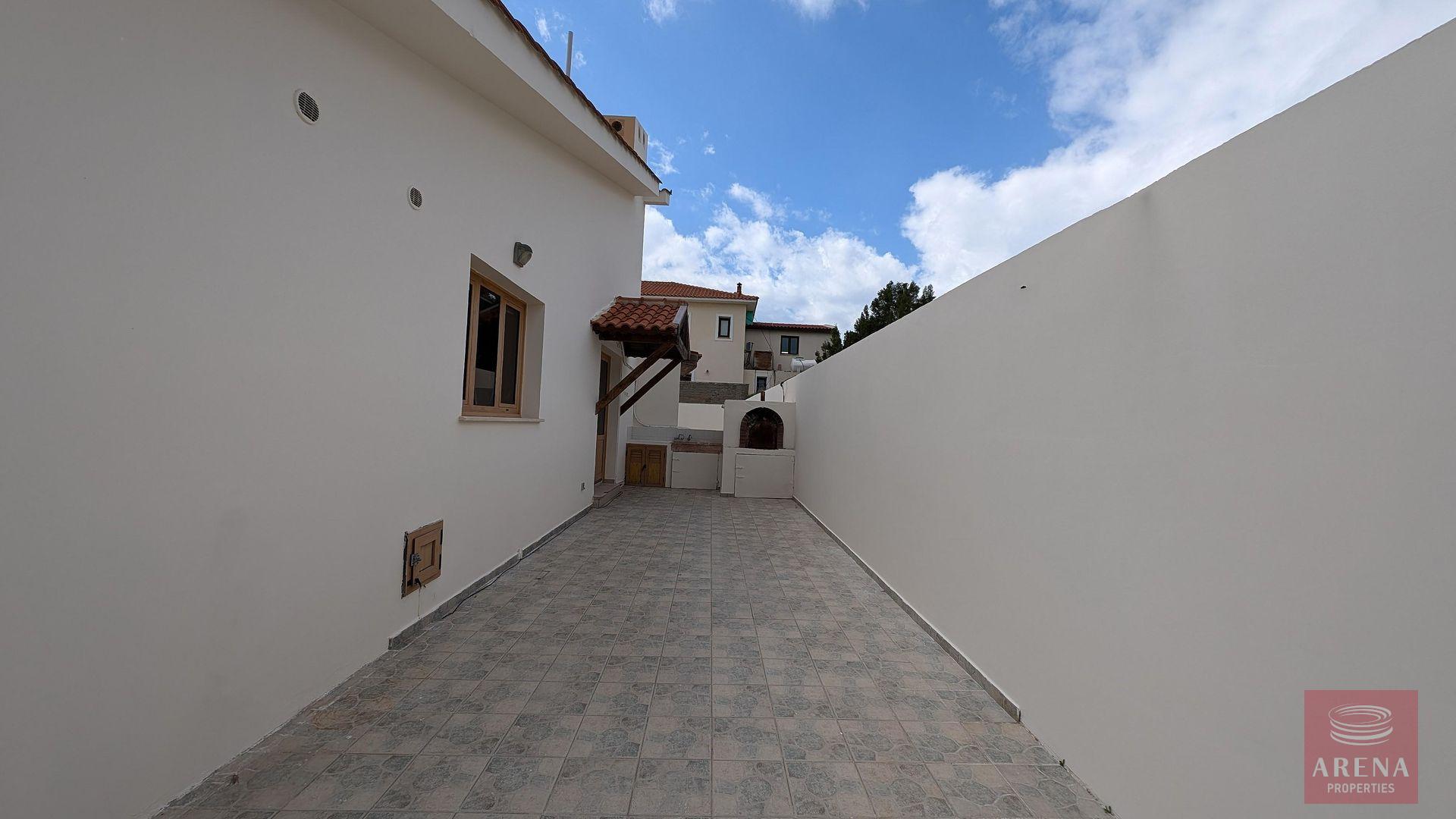 1-3-bed-bungalow-inmaroni-9468-29