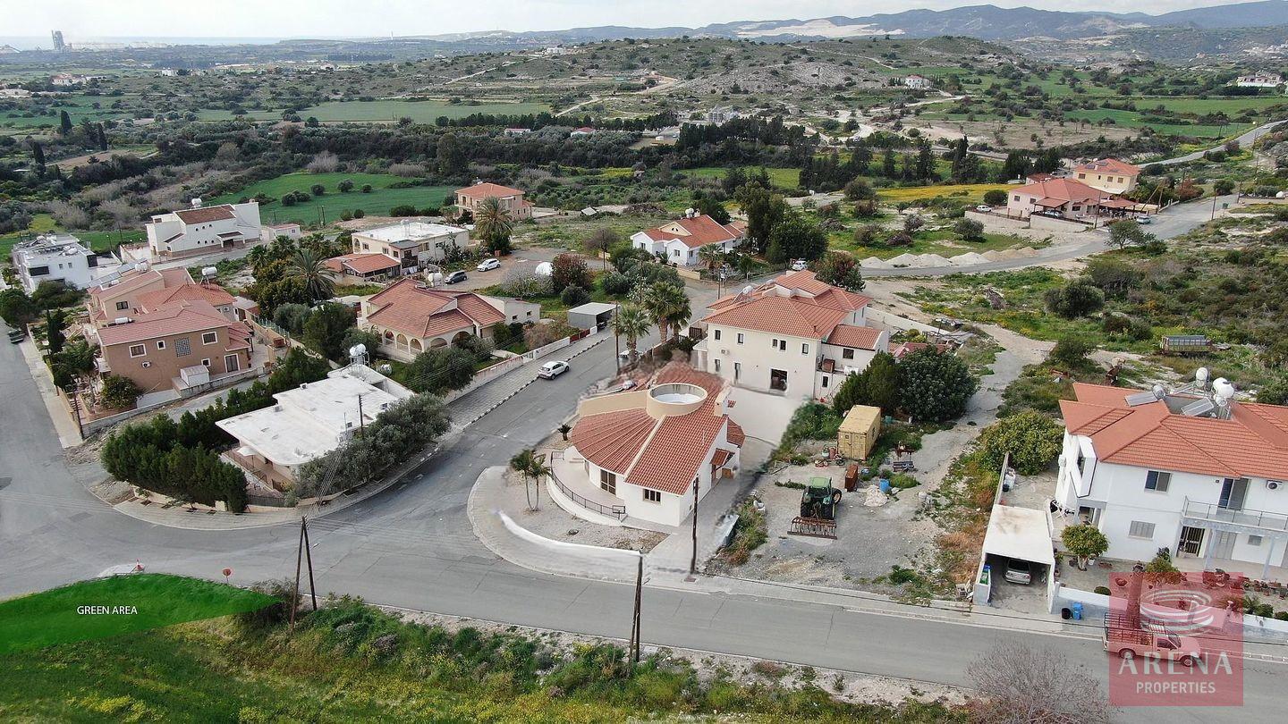 1-3-bed-bungalow-inmaroni-9468-3