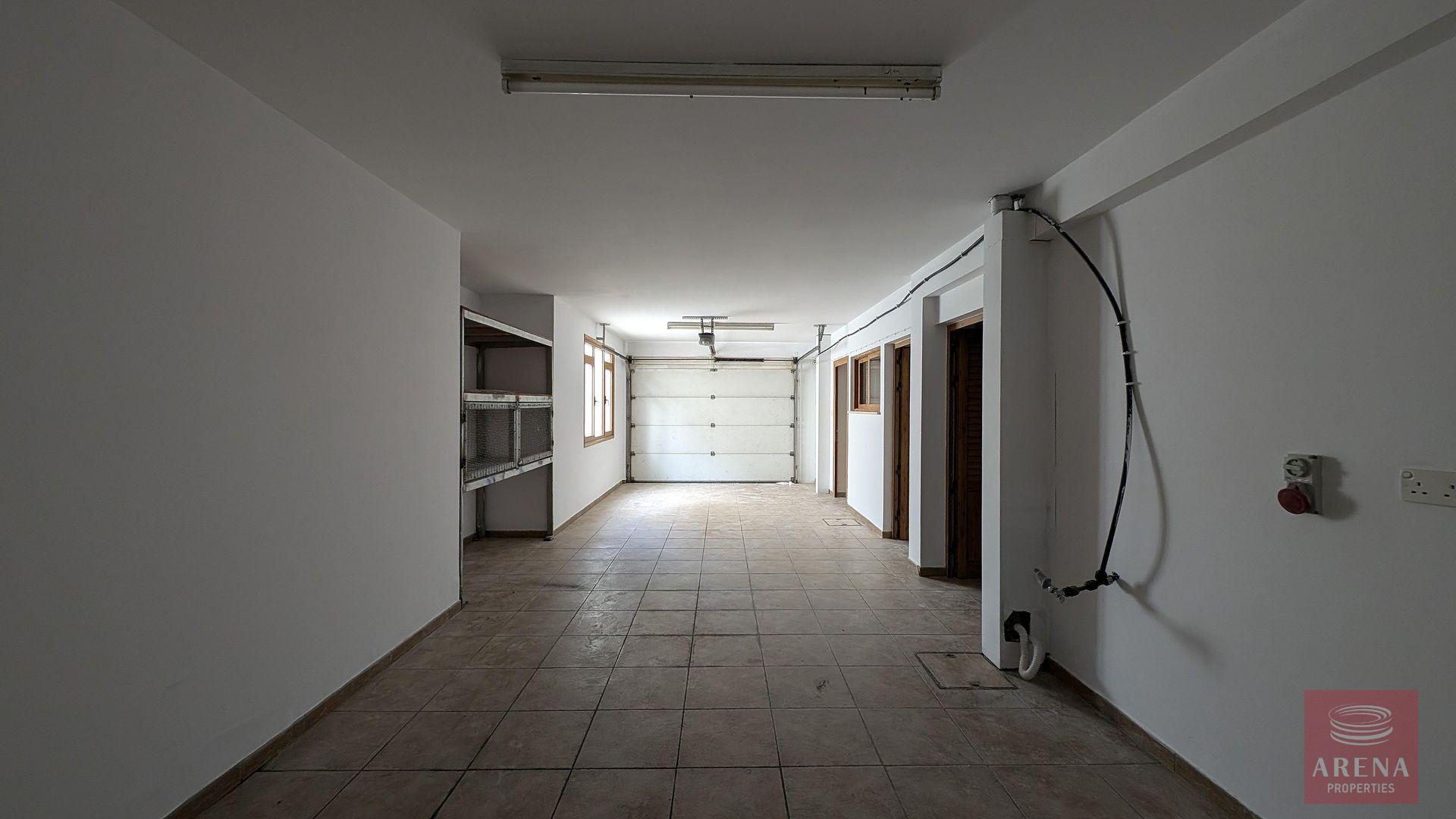 1-3-bed-bungalow-inmaroni-9468-9