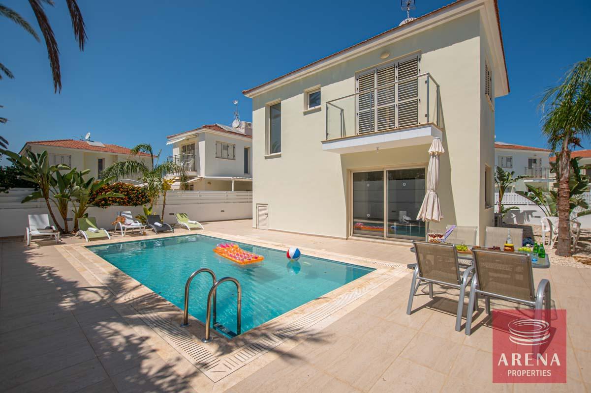 1-3-bed-villa-in-pernera-1684-1