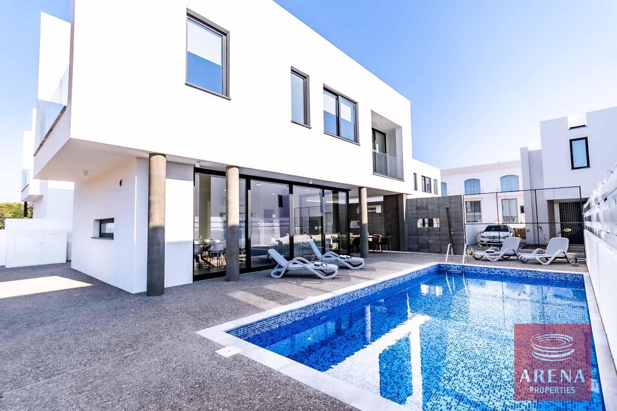 1-3-bed-villa-in-pernera-8111