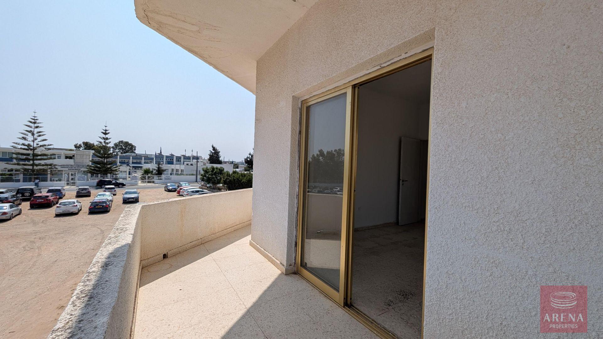 1-4-APTS-IN-PARALIMNI-9764-1-1