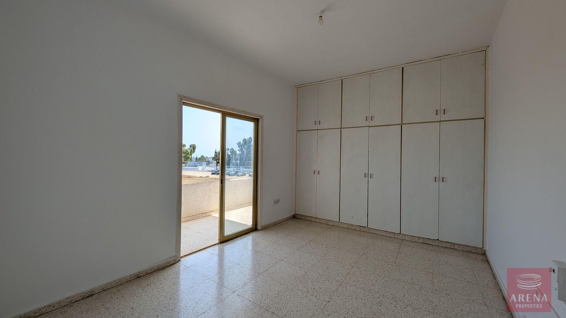 1-4-APTS-IN-PARALIMNI-9764-8-1