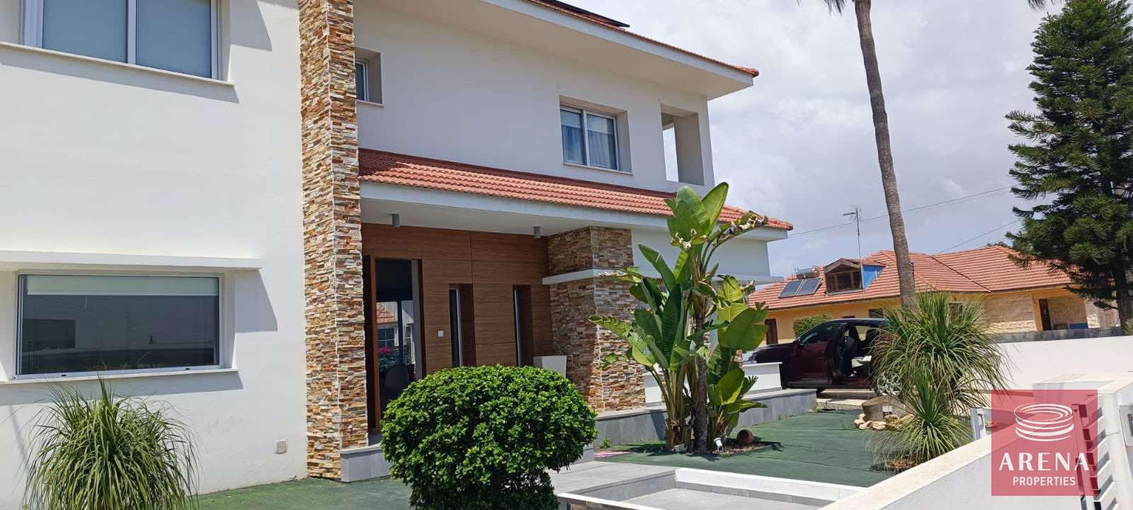 1-4-BED-VILLA-FOR-RENT-9204