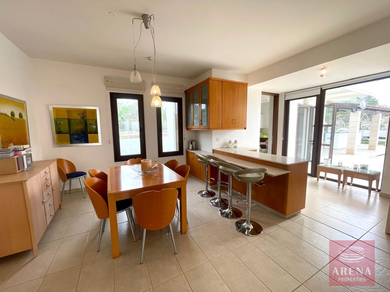 1-4-BED-VILLA-FOR-SALE-IN-AGIA-THEKLA-9489-13