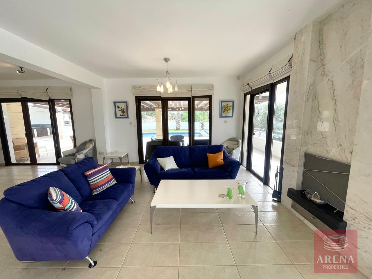 1-4-BED-VILLA-FOR-SALE-IN-AGIA-THEKLA-9489-16